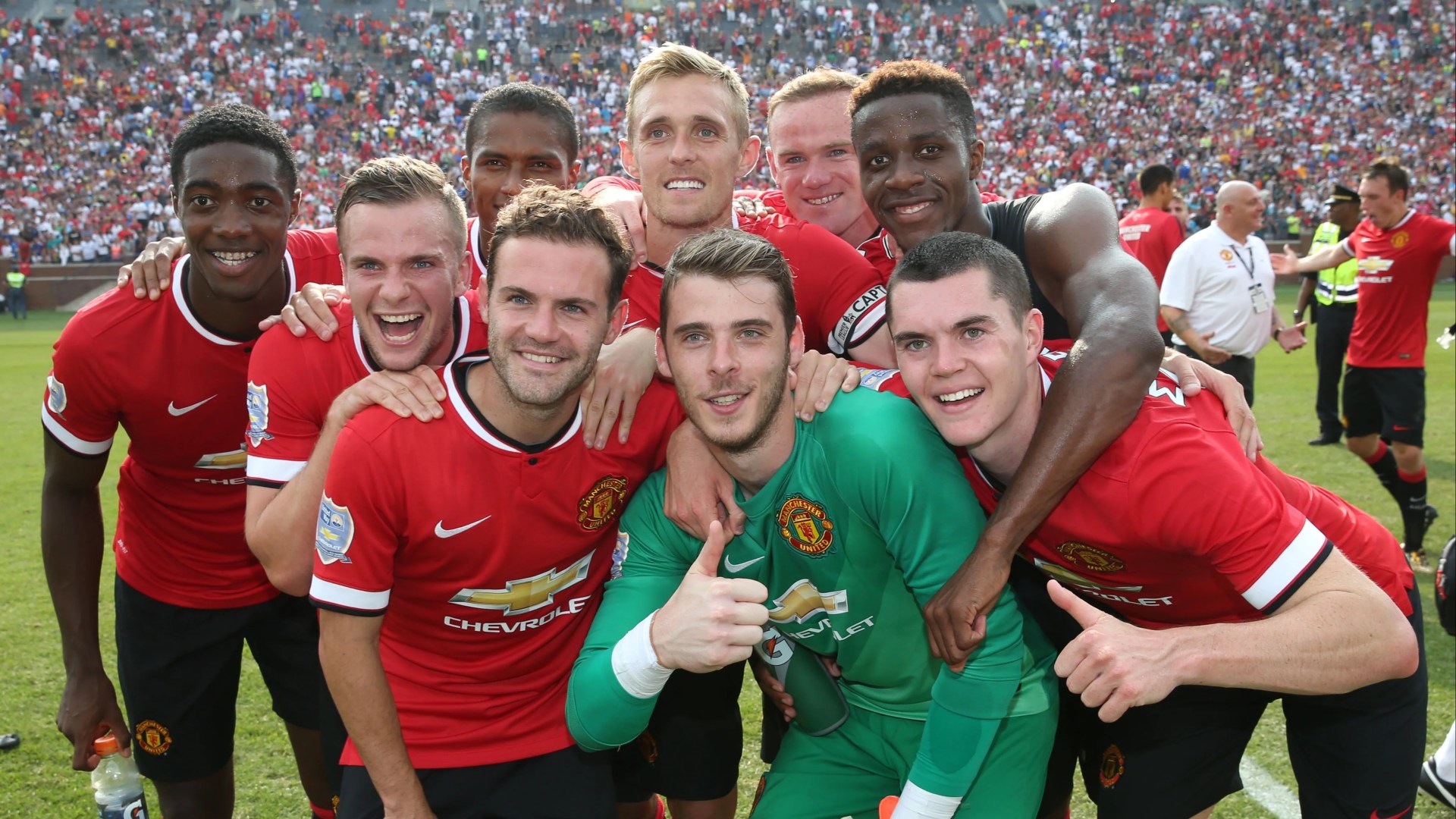 Former Man Utd star and Premier League icon, 33, who was SNUBBED by England ‘set for free transfer to European giant’