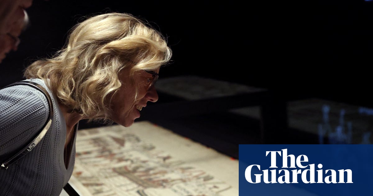 Francophiles, Norman outfits and broken threads: visitors see Bayeux tapestry in UK for first time