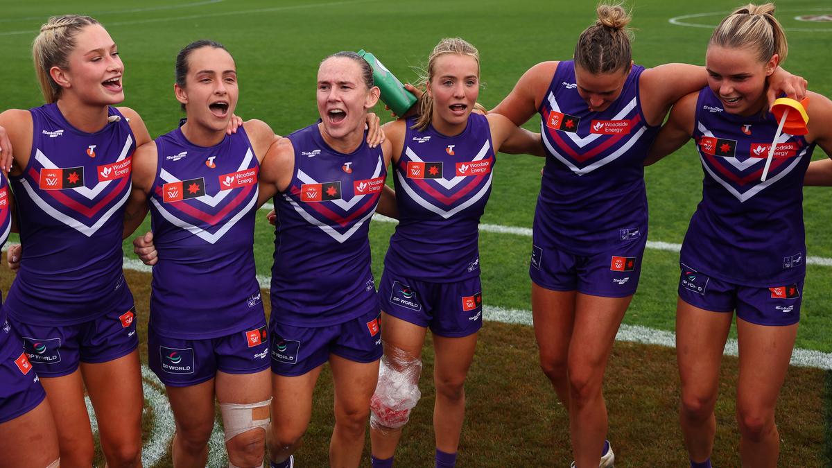 Fremantle Dockers beat Essendon Bombers in AFLW after losing Mim Strom and Emma O’Driscoll to injury