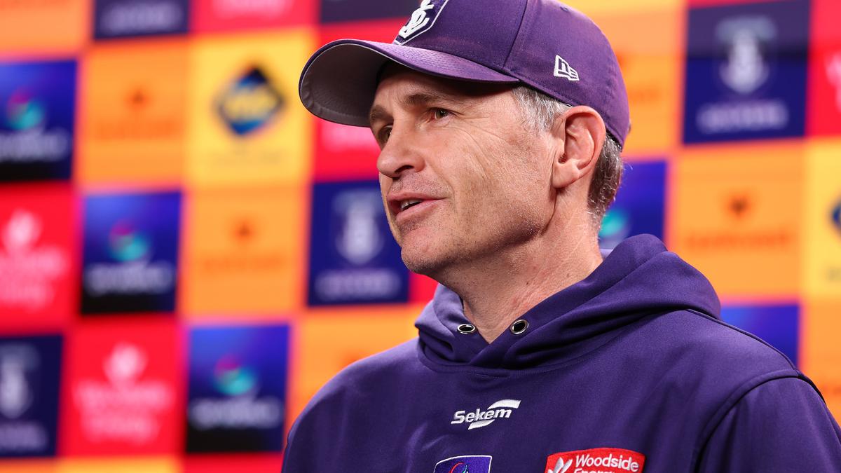 Fremantle coach Justin Longmuir says requests for AFL grand final tickets have quietened