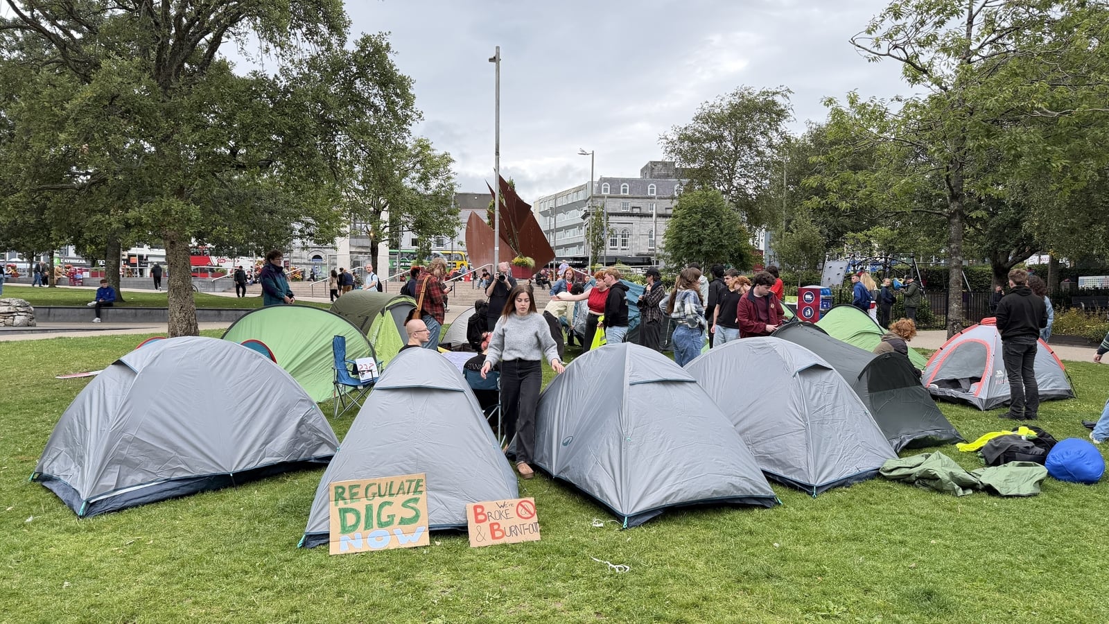 Galway students to sleep-out over lack of accommodation