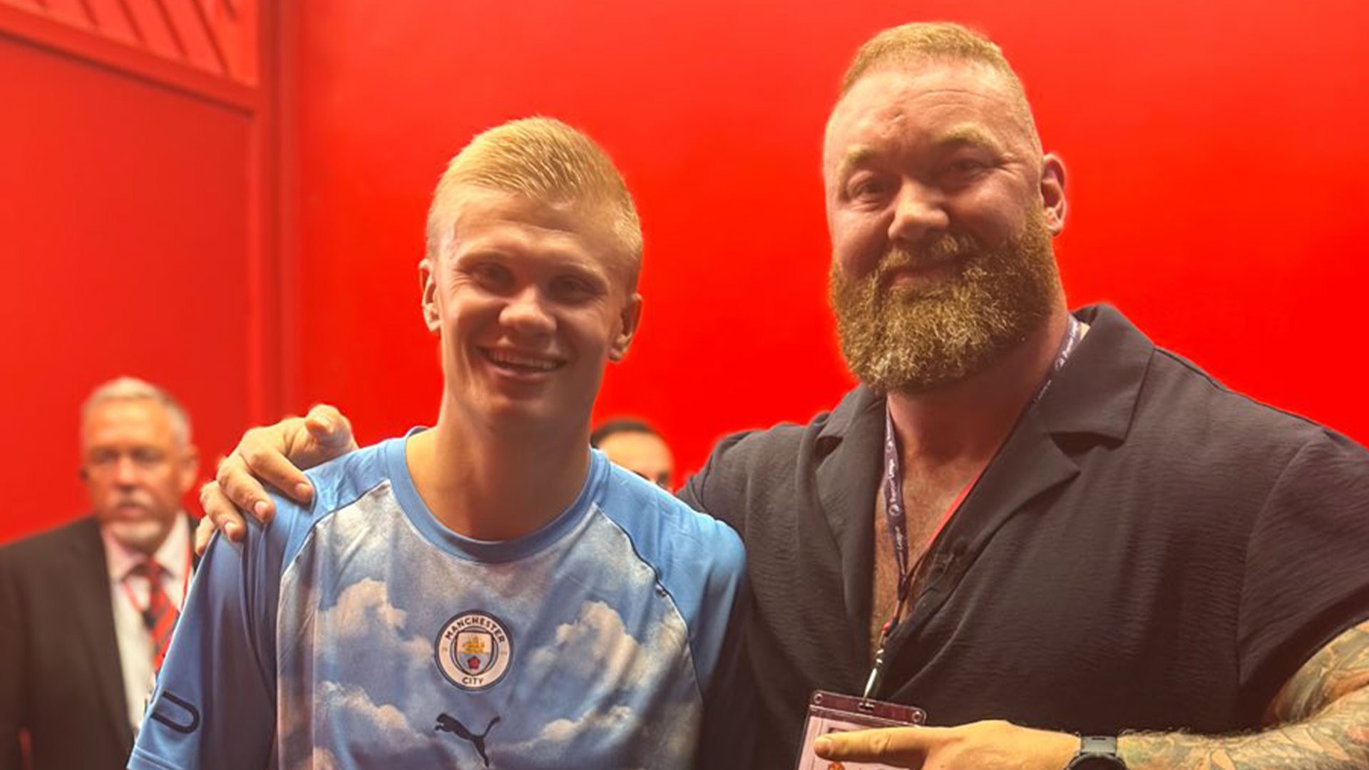 Game of Thrones’ Hafthor Bjornsson makes 6’5″ Haaland look SMALL as duo meet at Old Trafford after controversial goal