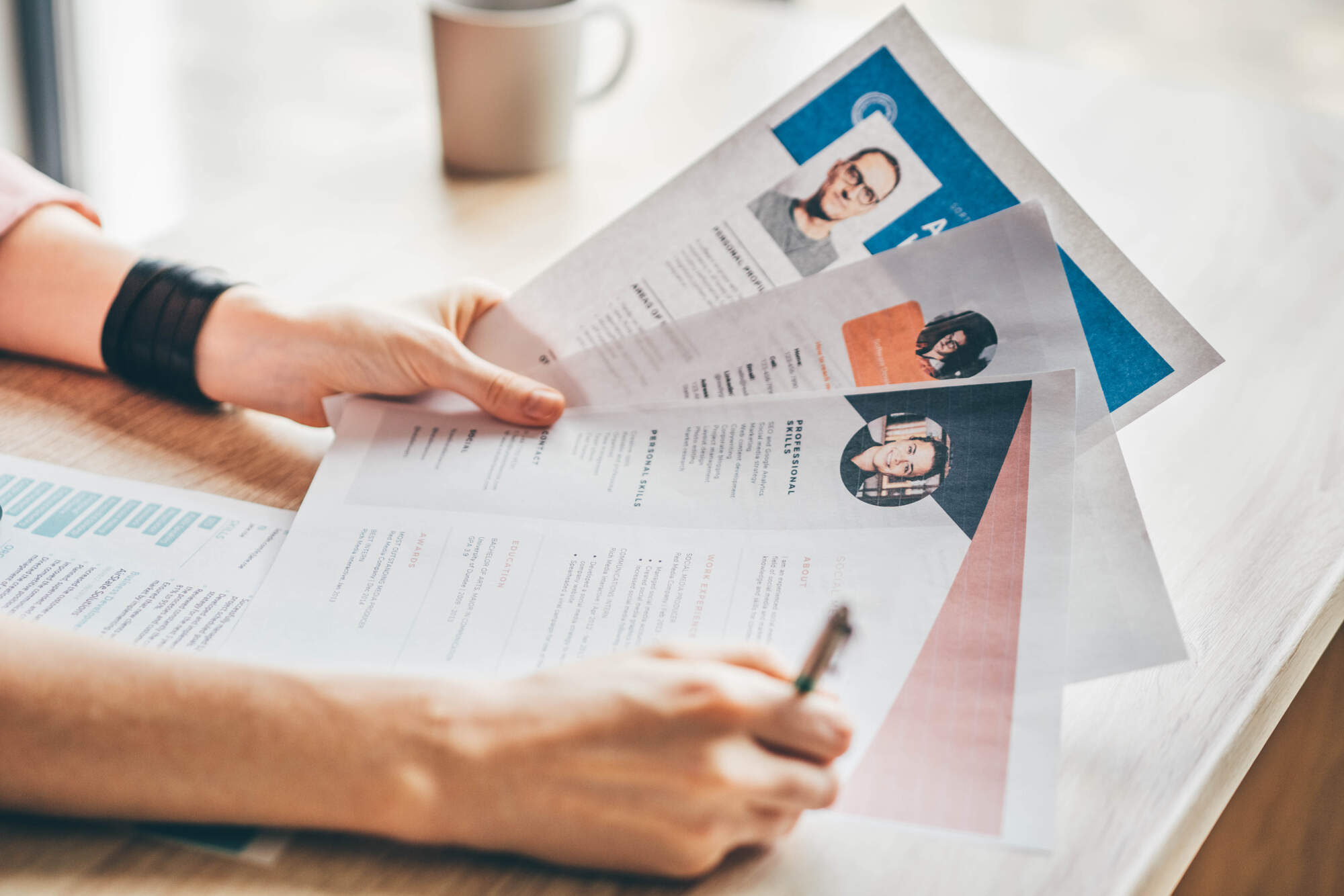 Gig economy growth as firms pull back from permanent hires, but increase temporary roles