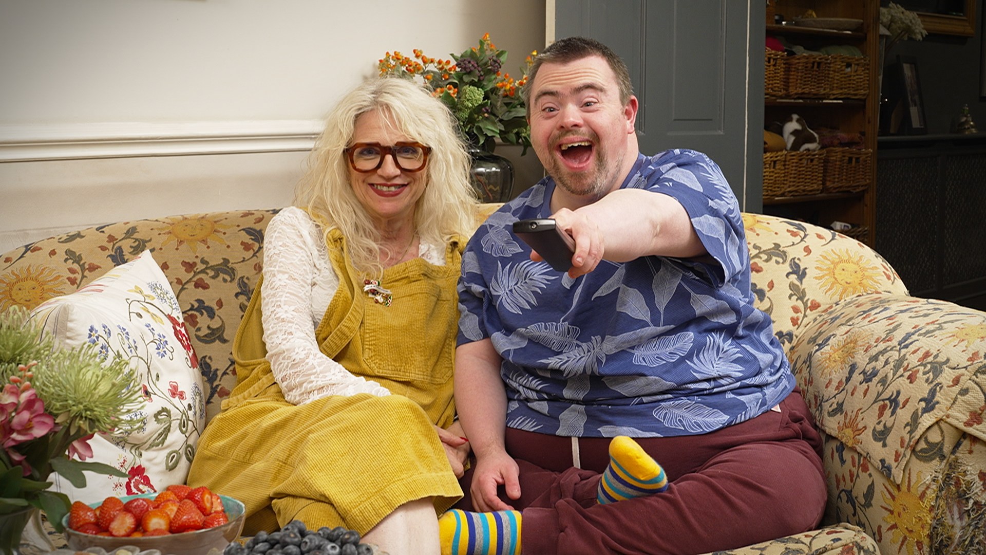 Gogglebox sign up TWO new pairs for sofa – as three fan favourites return