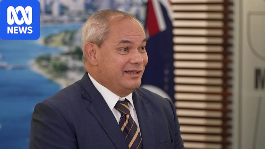 Gold Coast mayor swears at journalist amid questions over Donald Trump dinner