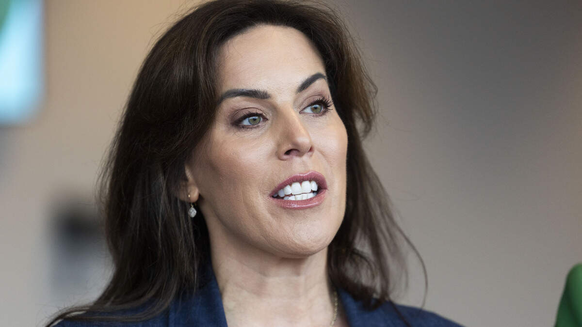 HSE asked to clarify claims patients were moved out of sight during Health Minister’s UHK visit