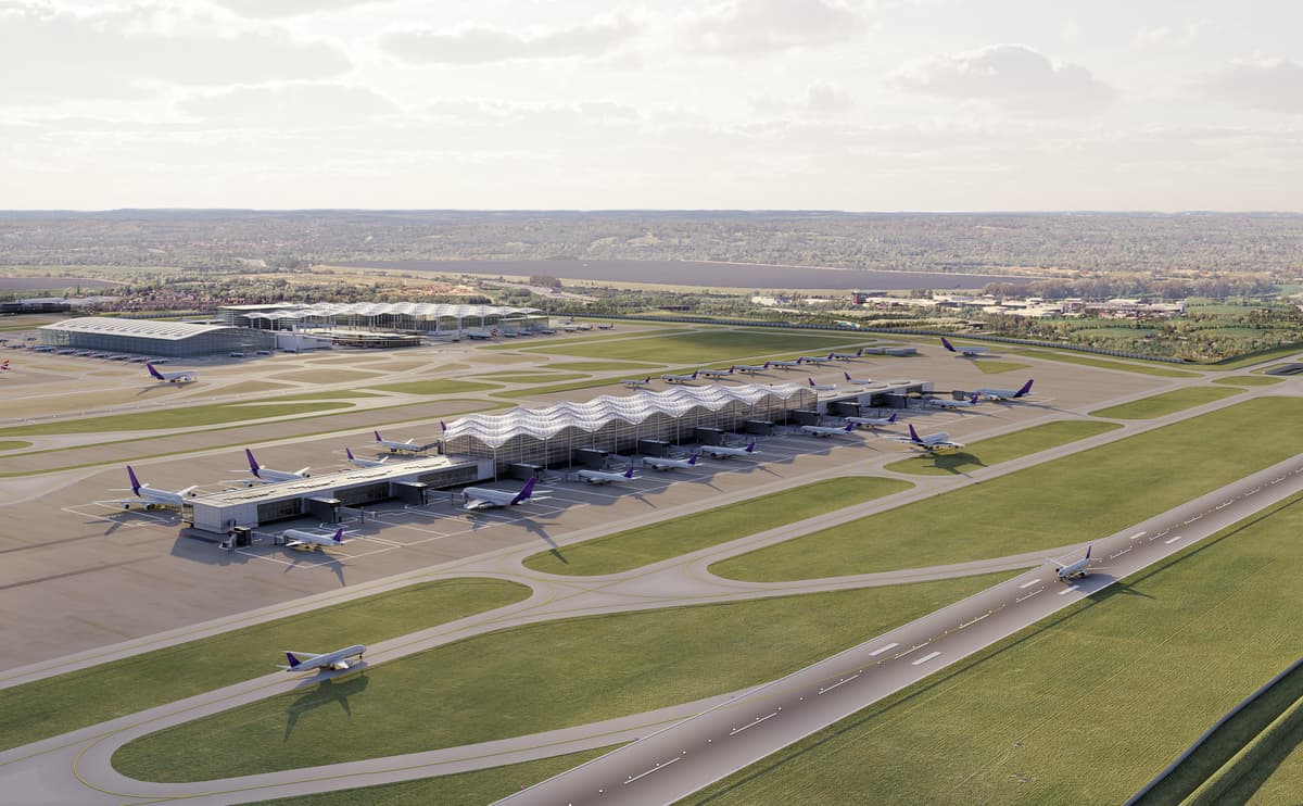 Heathrow expansion would make UK ‘overshoot’ climate targets, report suggests
