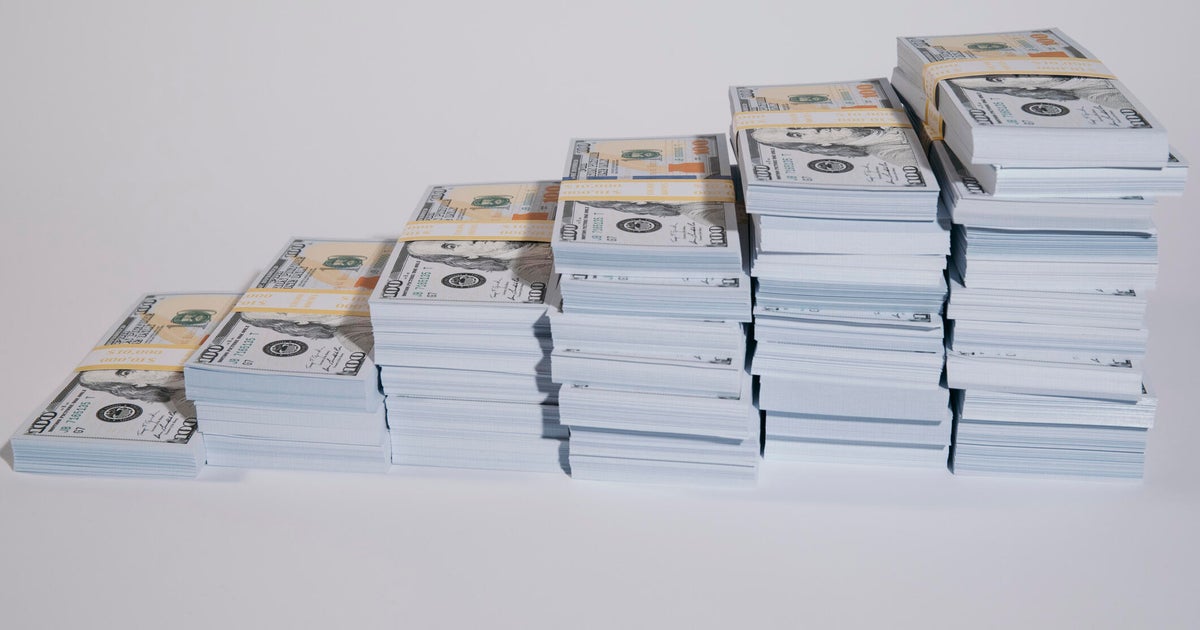 Here's how much interest a $100,000 18-month CD can earn savers now