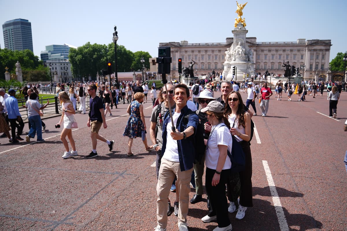 Holidaymakers face tourism tax with new powers for mayors across England