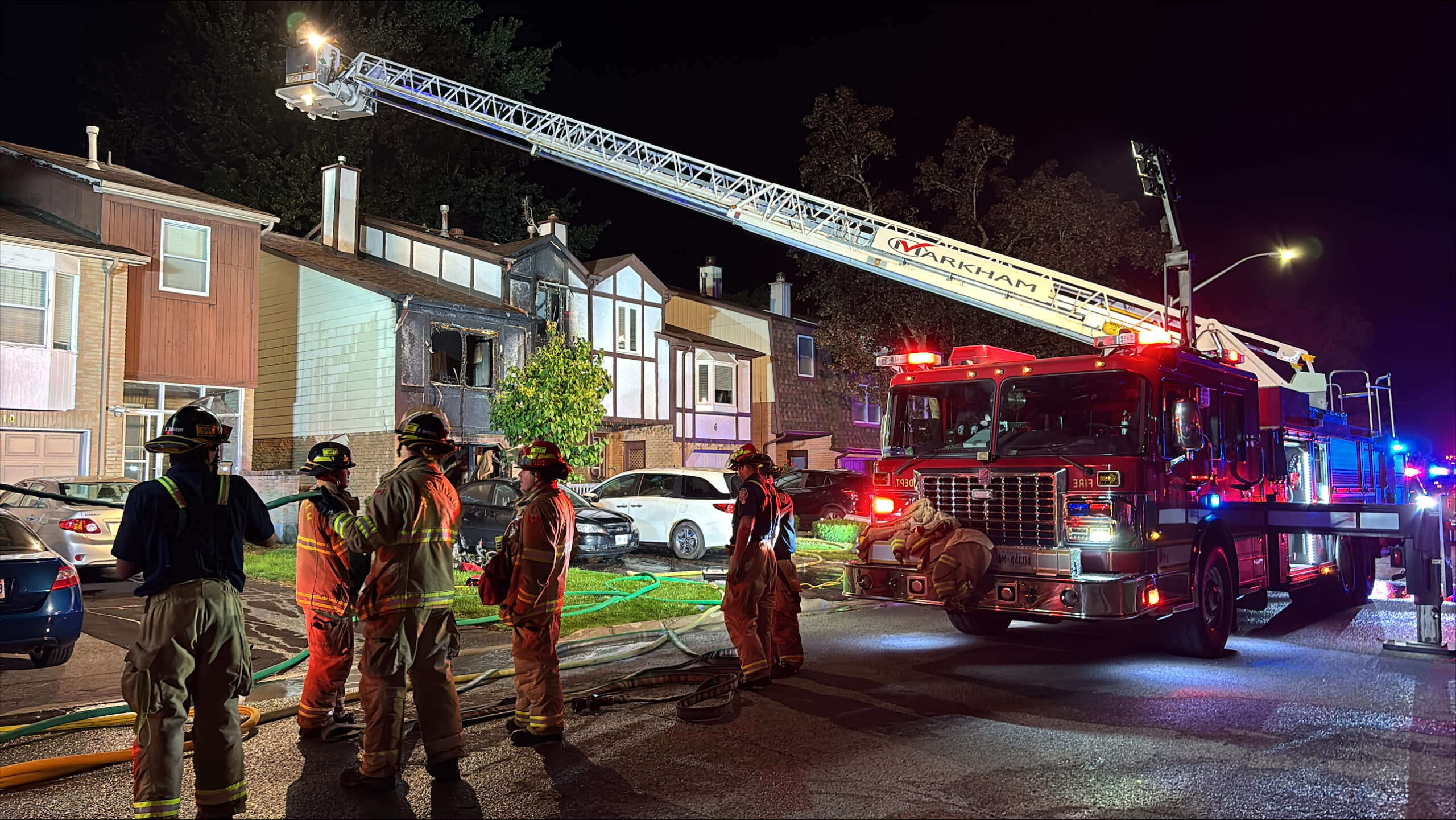 Home and vehicle catch fire in Markham