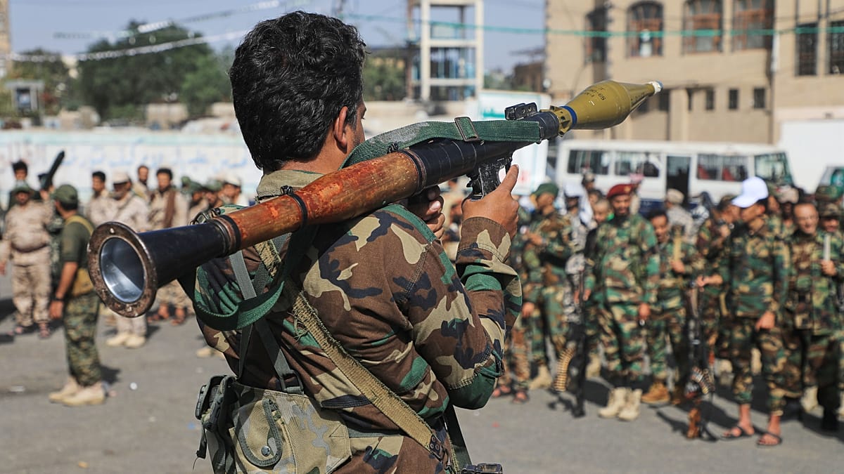 Houthis capture Red Sea port city in push to seize Bab el-Mandeb