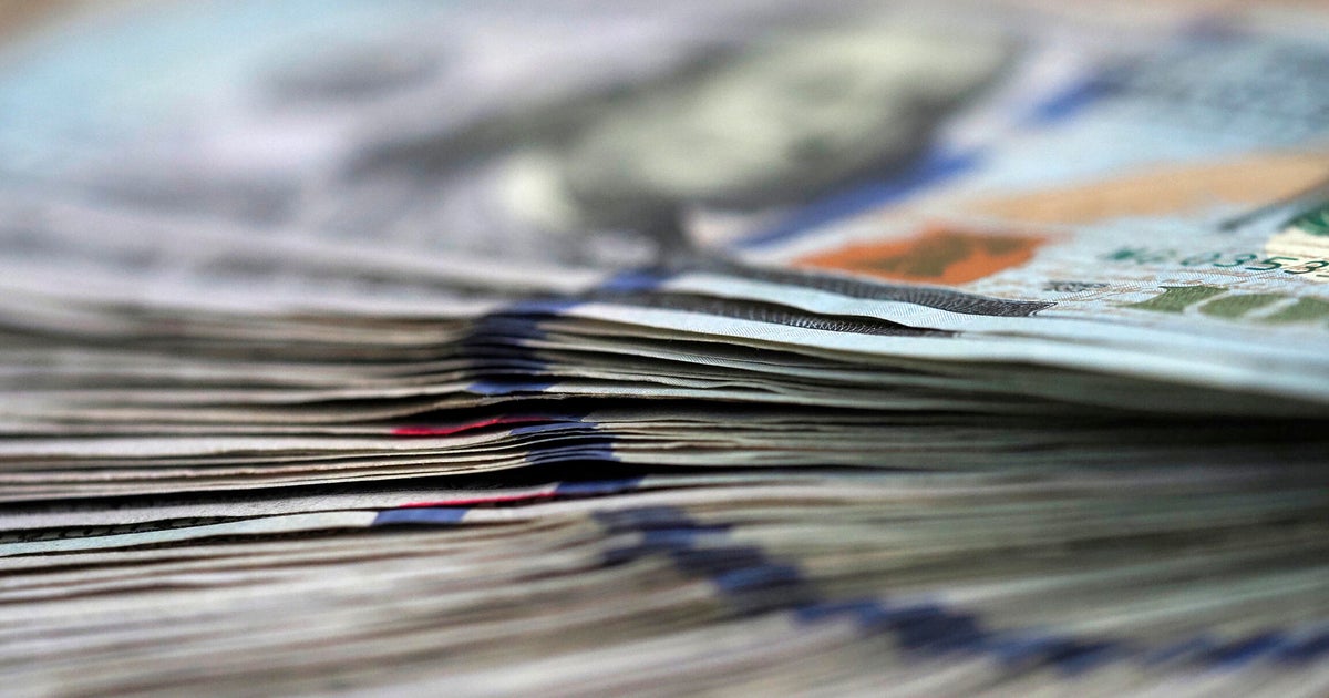 How much interest can a $200,000 high-yield savings account earn over the next year?