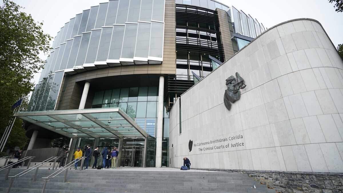 Huge numbers left unrepresented in court amid 93pc collapse in legal aid certificates