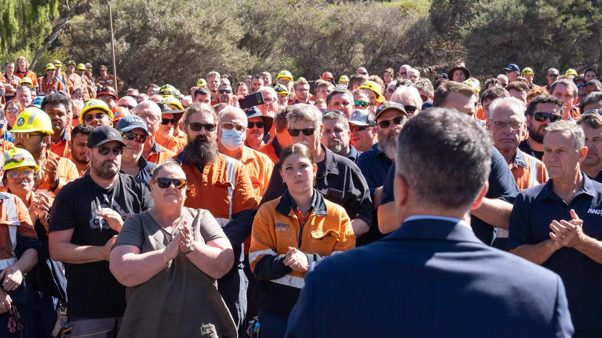 Hundreds of jobs at SA’s Whyalla steelworks set to be axed