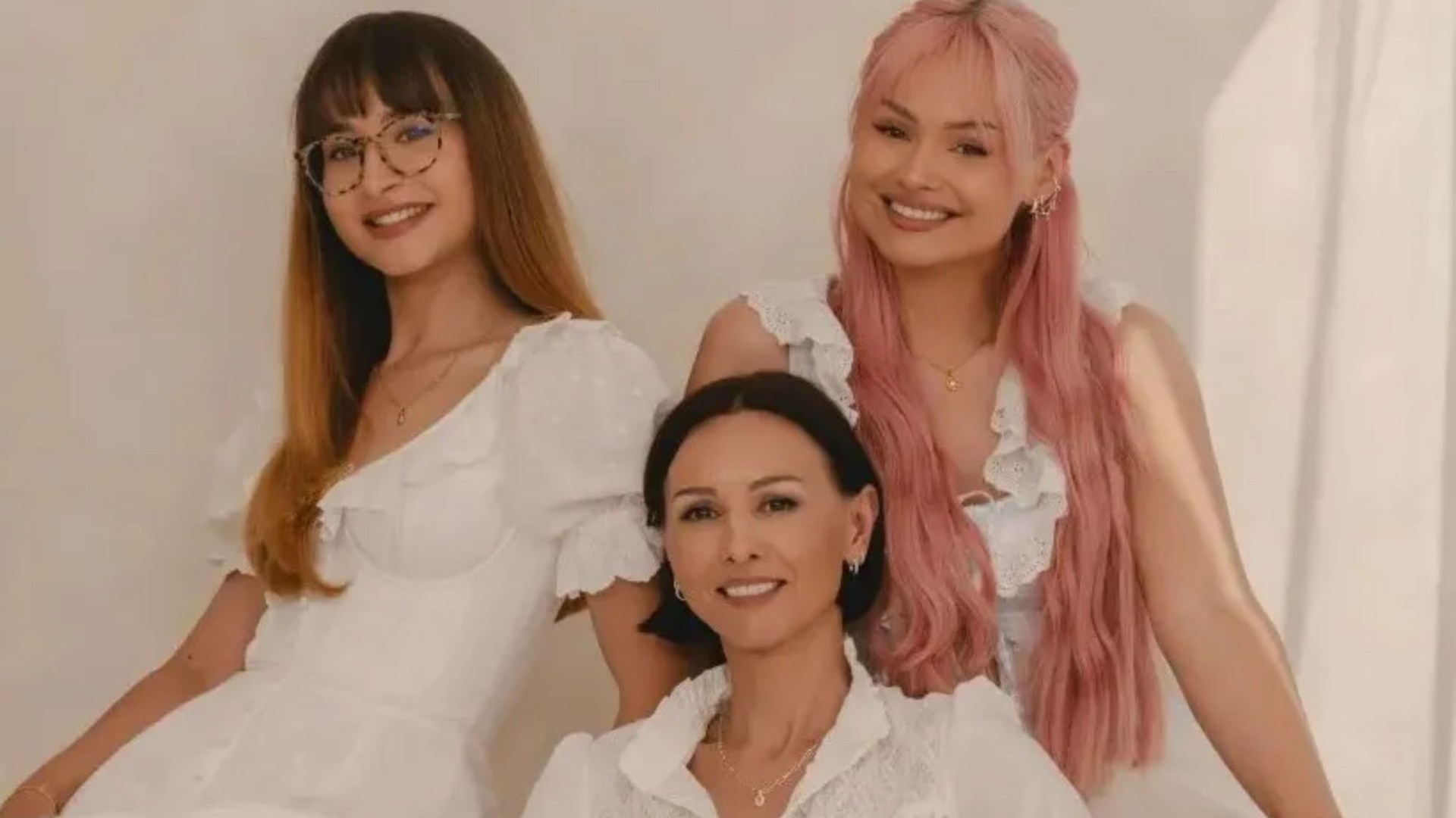 I skipped university to sell jewellery on TikTok Shop with my mum – we make £20k-a-MONTH but made one huge mistake