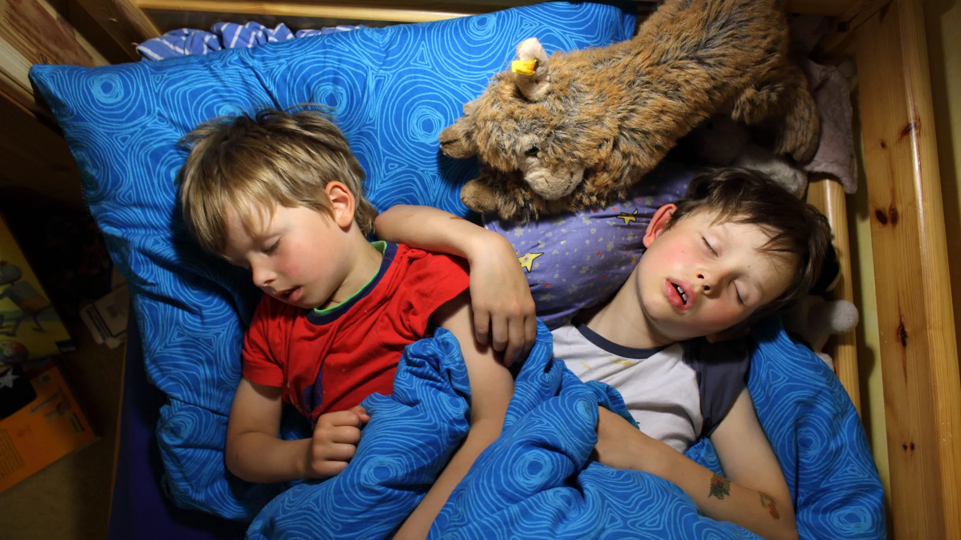 I’m a teacher, this is the time your child should go to bed on a school night depending on their age
