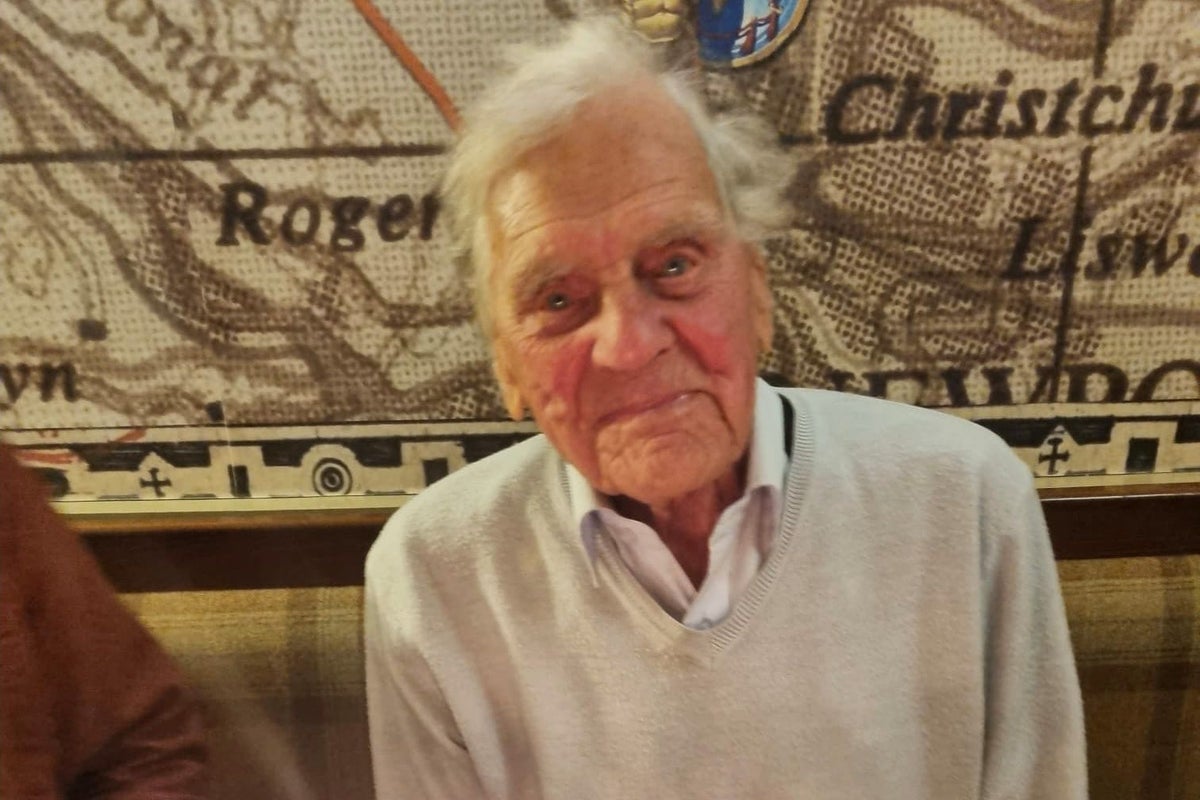 Inquest opens into death of great-grandfather, 102, after alleged Welsh pub assault