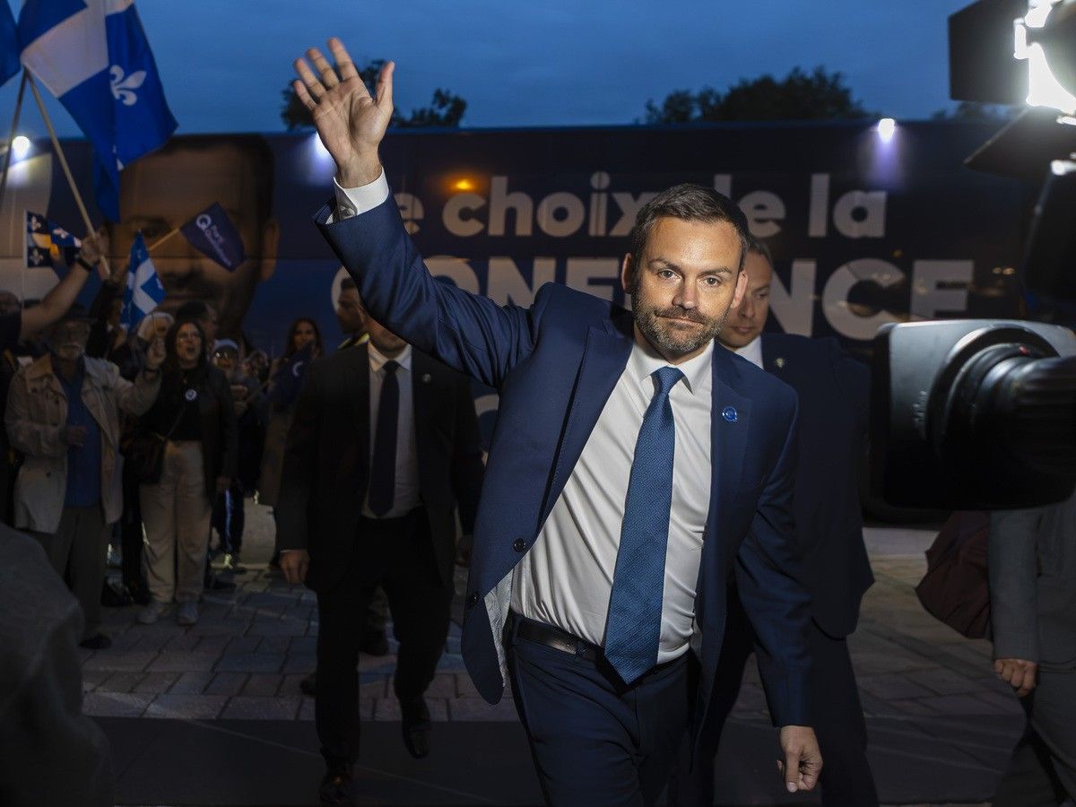 Inside the Parti Québécois’ campaign, where smiles are in short supply