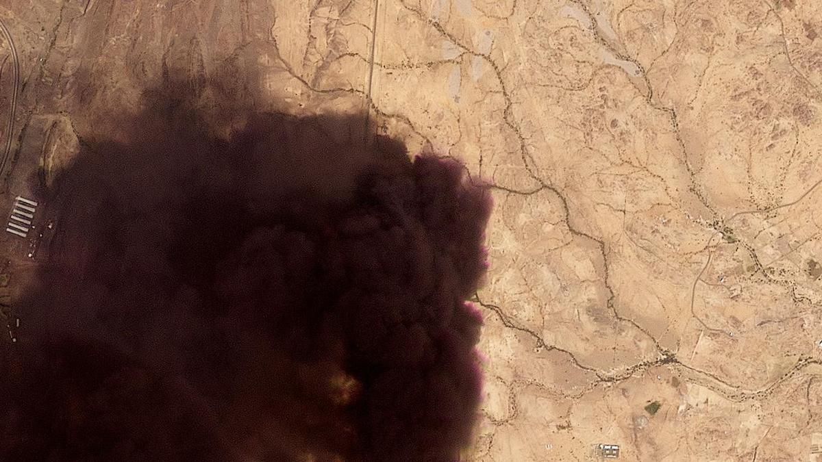 Iran-backed Houthis hit four Saudi cities, war expands