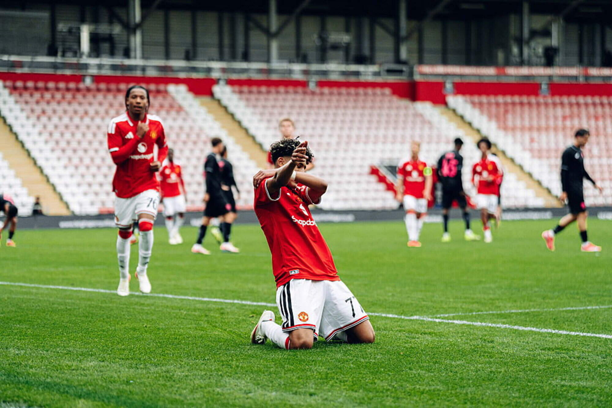 Irish-qualified teen scores hat-trick for Man United on UEFA Youth League debut