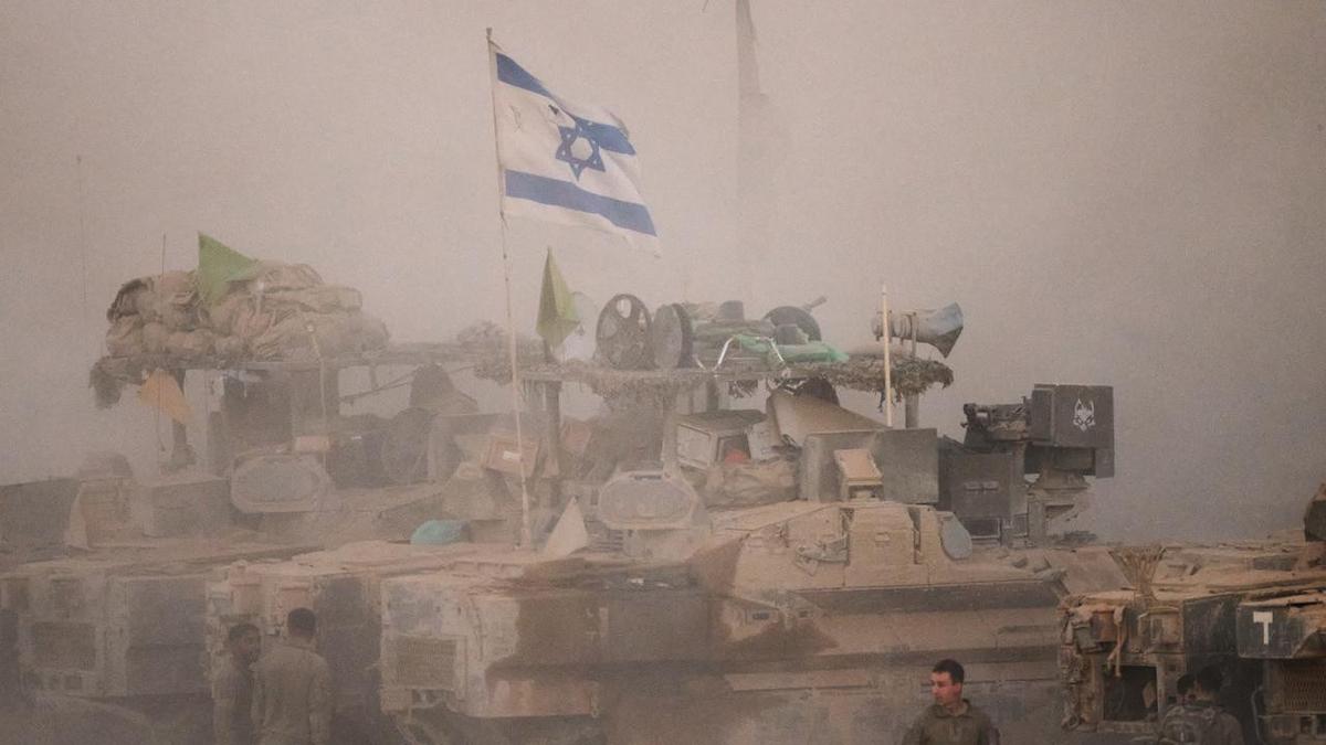 Israeli special forces capture Hamas official in raid