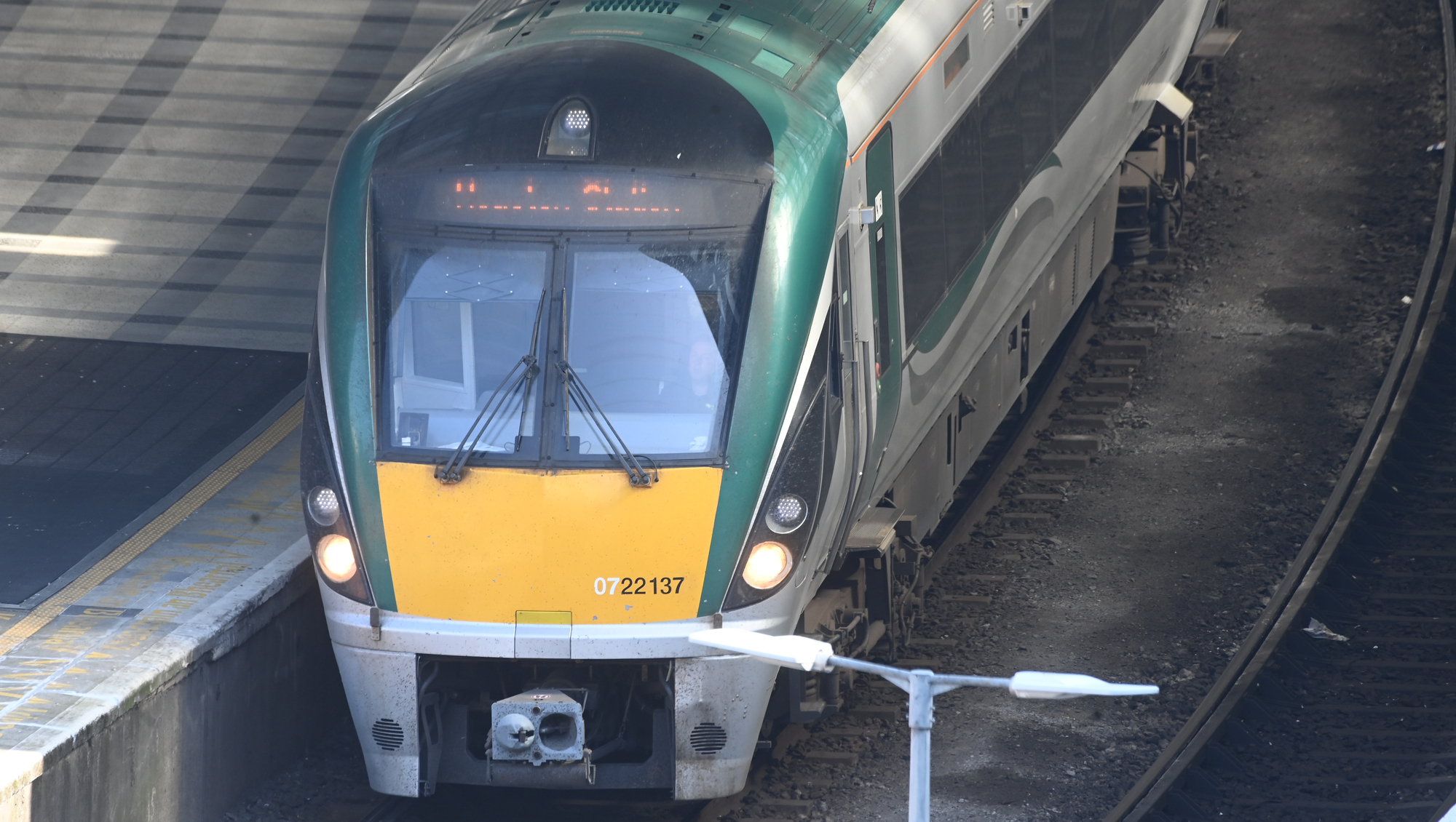 'It's torture': Cork commuters complain of 'dangerous and disgusting' train trips