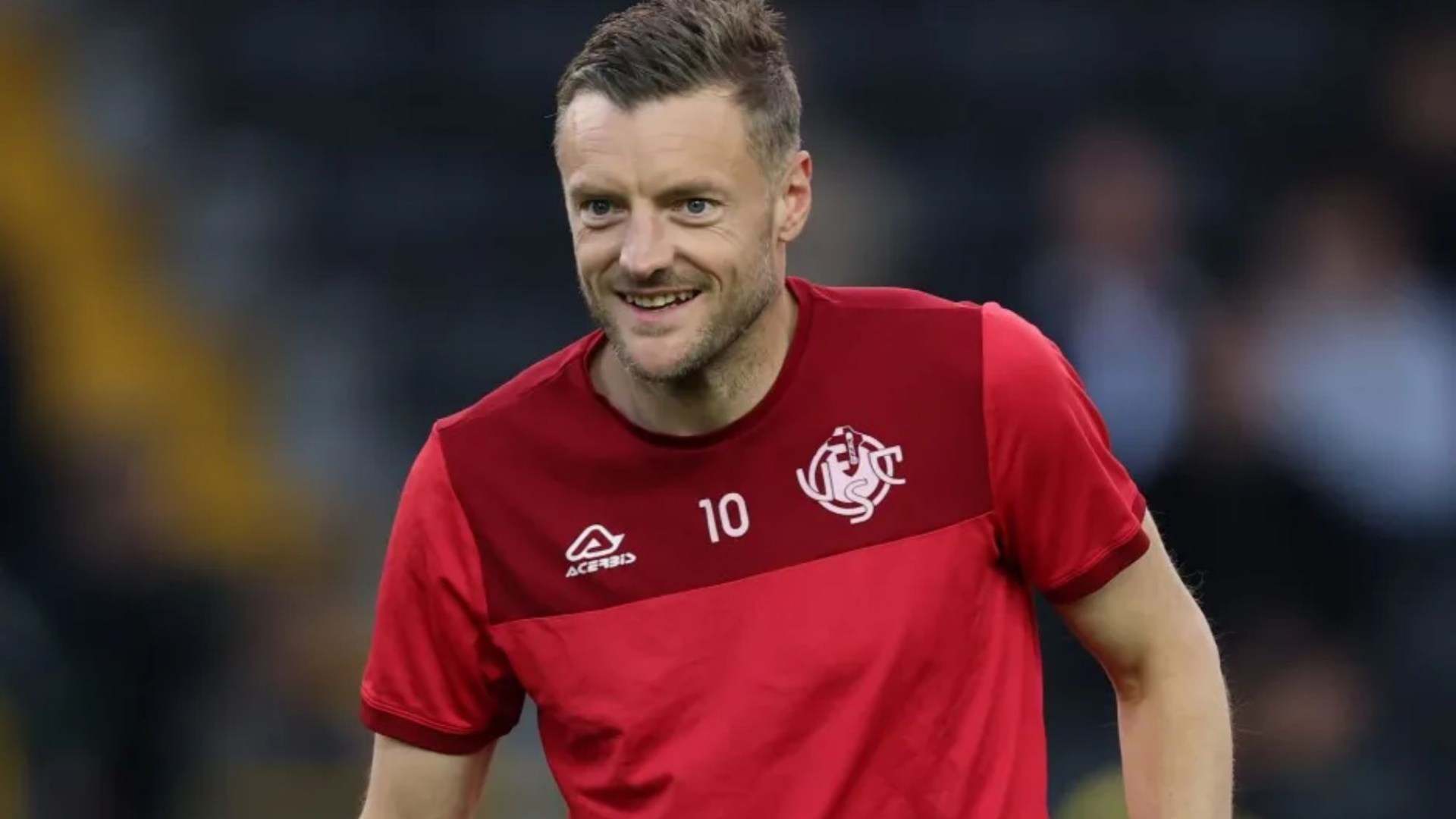 Jamie Vardy ends Everton transfer links as free agent joins struggling Burnley and hails ‘proper footballing history’