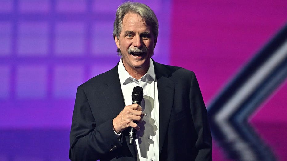 Jeff Foxworthy reveals how 'redneck' insult inspired decades of comedy