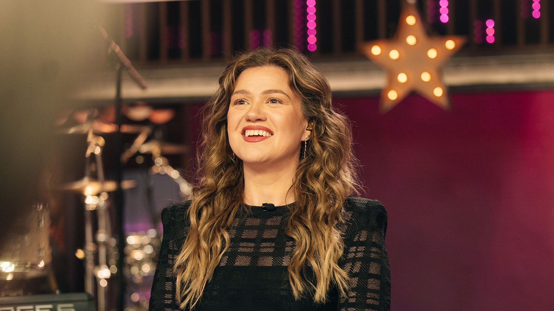 Kelly Clarkson’s surprising replacement show finally revealed as new host boasts about ‘totally unscripted’ program