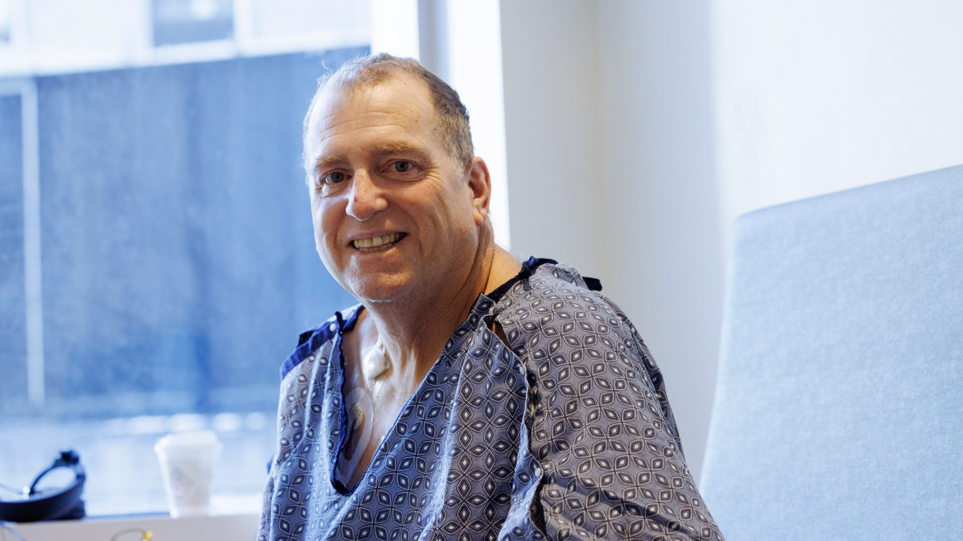 Kidney disease patient survives nine months with transplanted PIG’S organ in world first as he waited for human donor