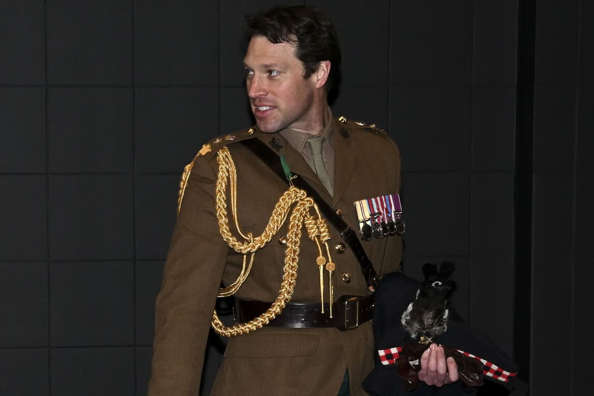 King and Queen’s senior equerry to step down at end of year