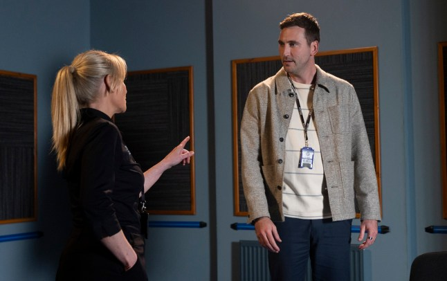 Kit left violently injured in Coronation Street as he confronts murder suspect