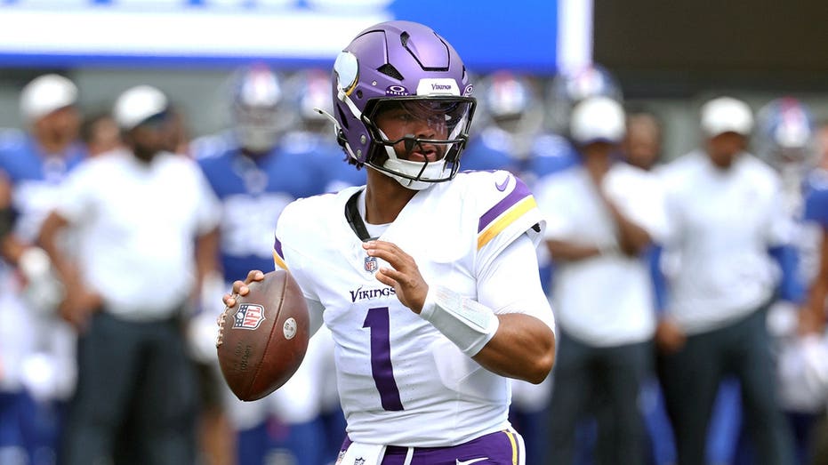 Kyler Murray knocked out of Vikings debut after forearm to the helmet and blow to neck by two Packers
