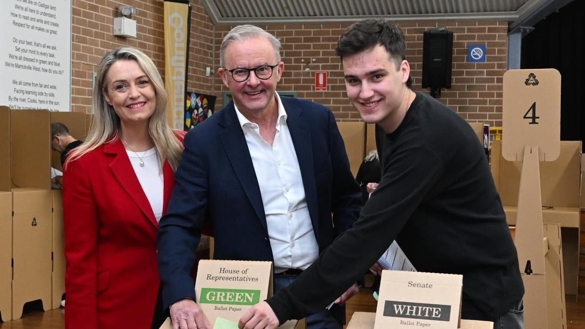 Labor makes 'no apologies' after pork-barrelling claims