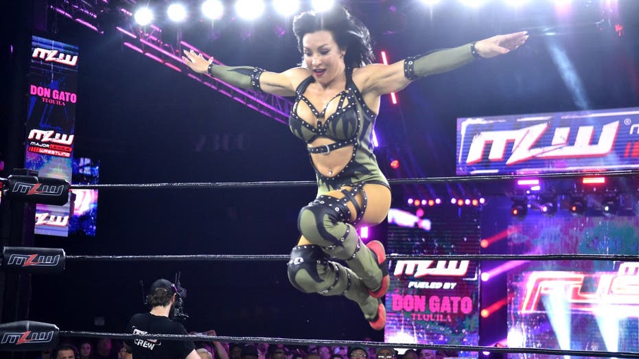 Lady Frost eyes Major League Wrestling women's title, touts 'incredible roster'