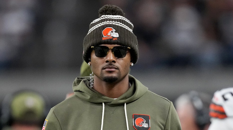 Legendary agent explains how Deshaun Watson's $230 million contract has crippled the Browns