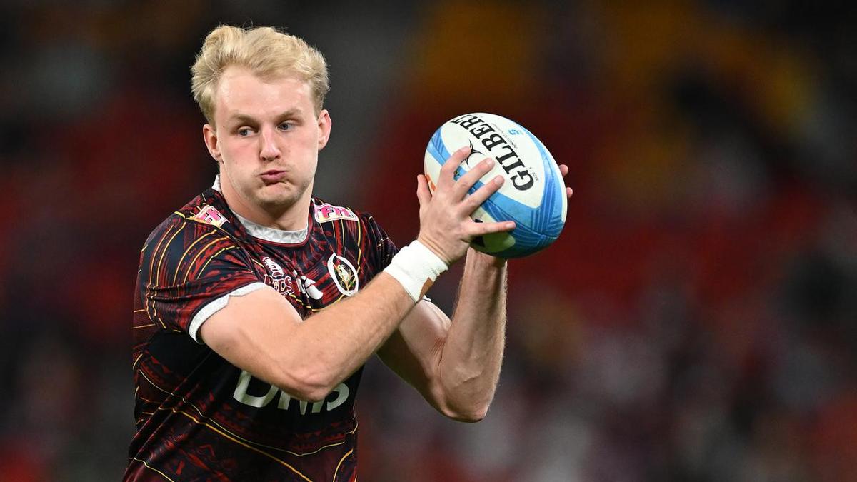 Let's get physical: Lynagh muscles up in timely return