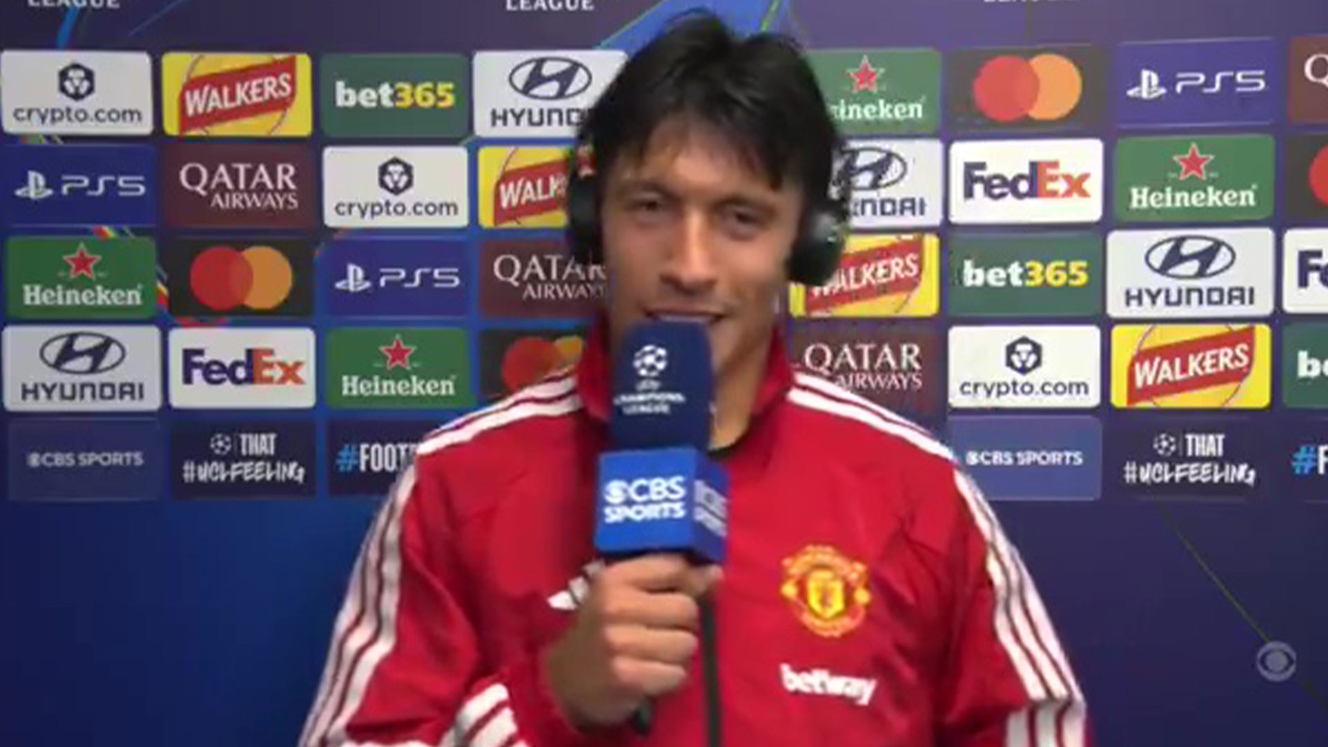 Lisandro Martinez savages Carragher and Richards live on CBS Sports as fans say ‘you did NOT have to go there’