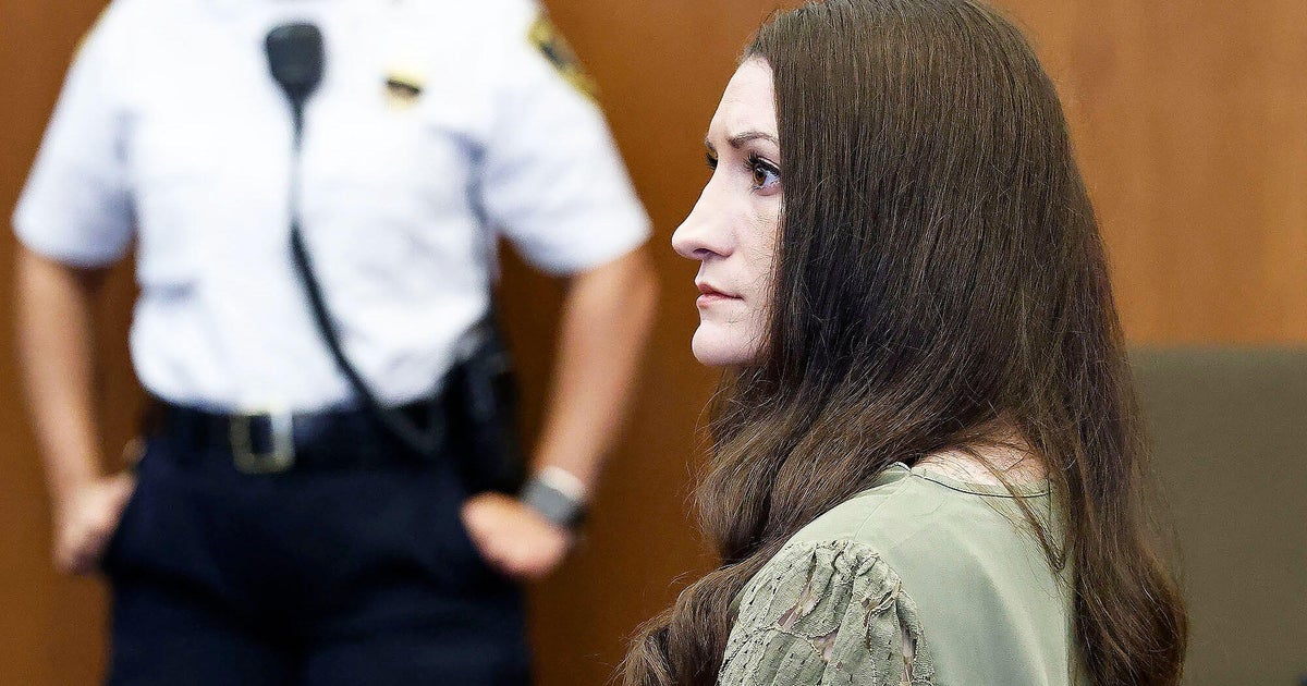 Live Updates: Lindsay Clancy murder trial judge declares mistrial but allows 1-hour stay
