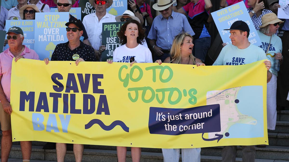 Local advocates issue new warning over Matilda Bay ferry service