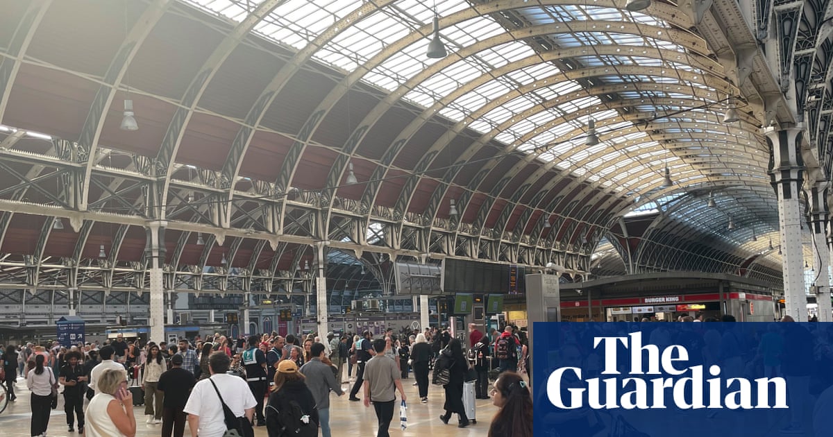 London Paddington fire causes rail chaos as Heathrow trains cancelled
