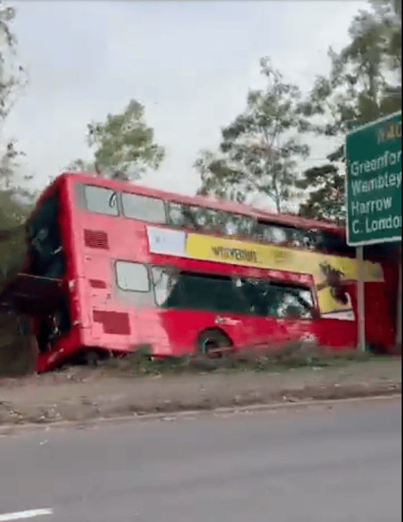 London travel news LIVE: Double-decker bus crashes on A40 causing serious congestion