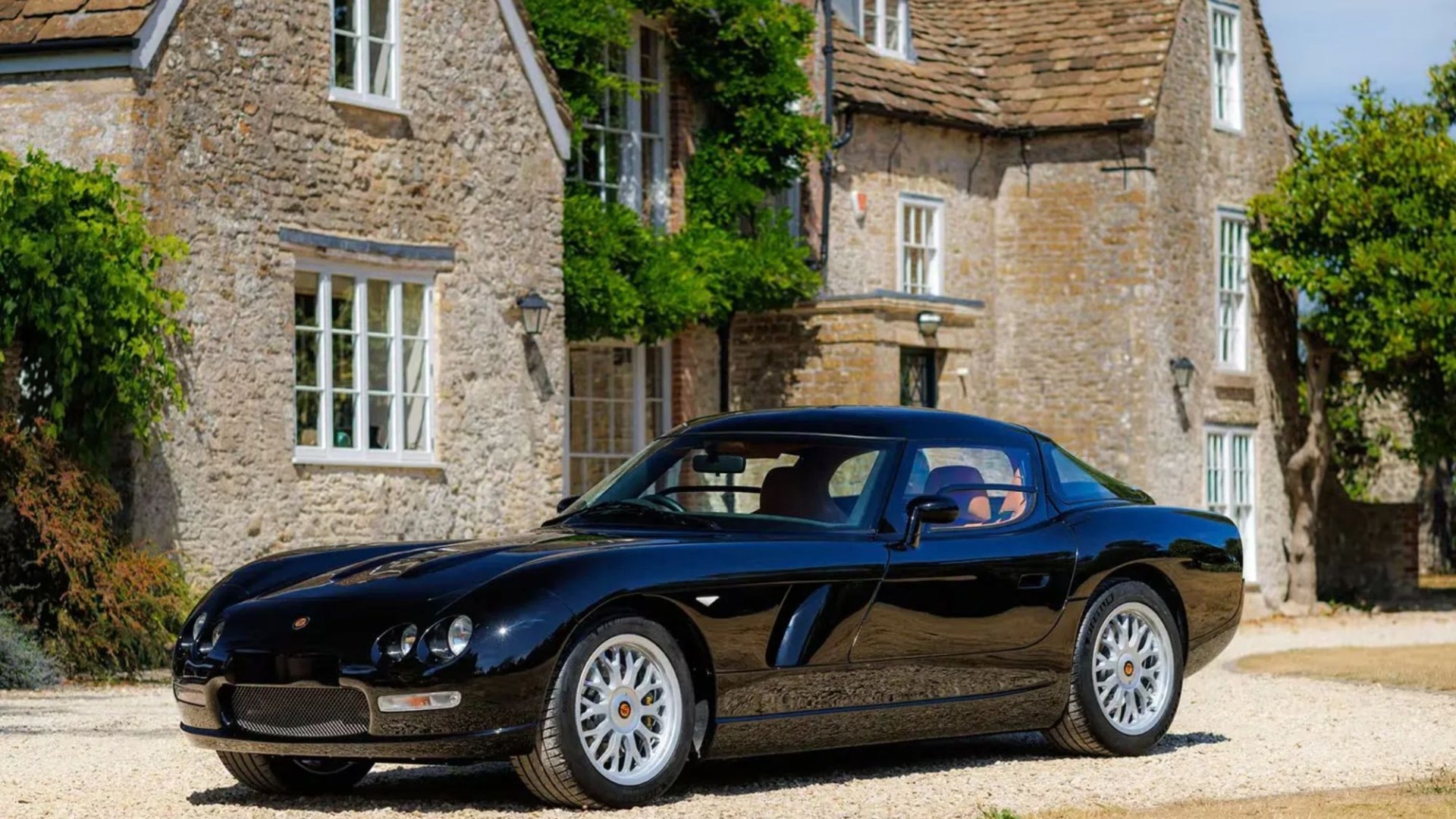 Long-lost British car brand makes a triumphant return after collapsing into administration 15 years ago