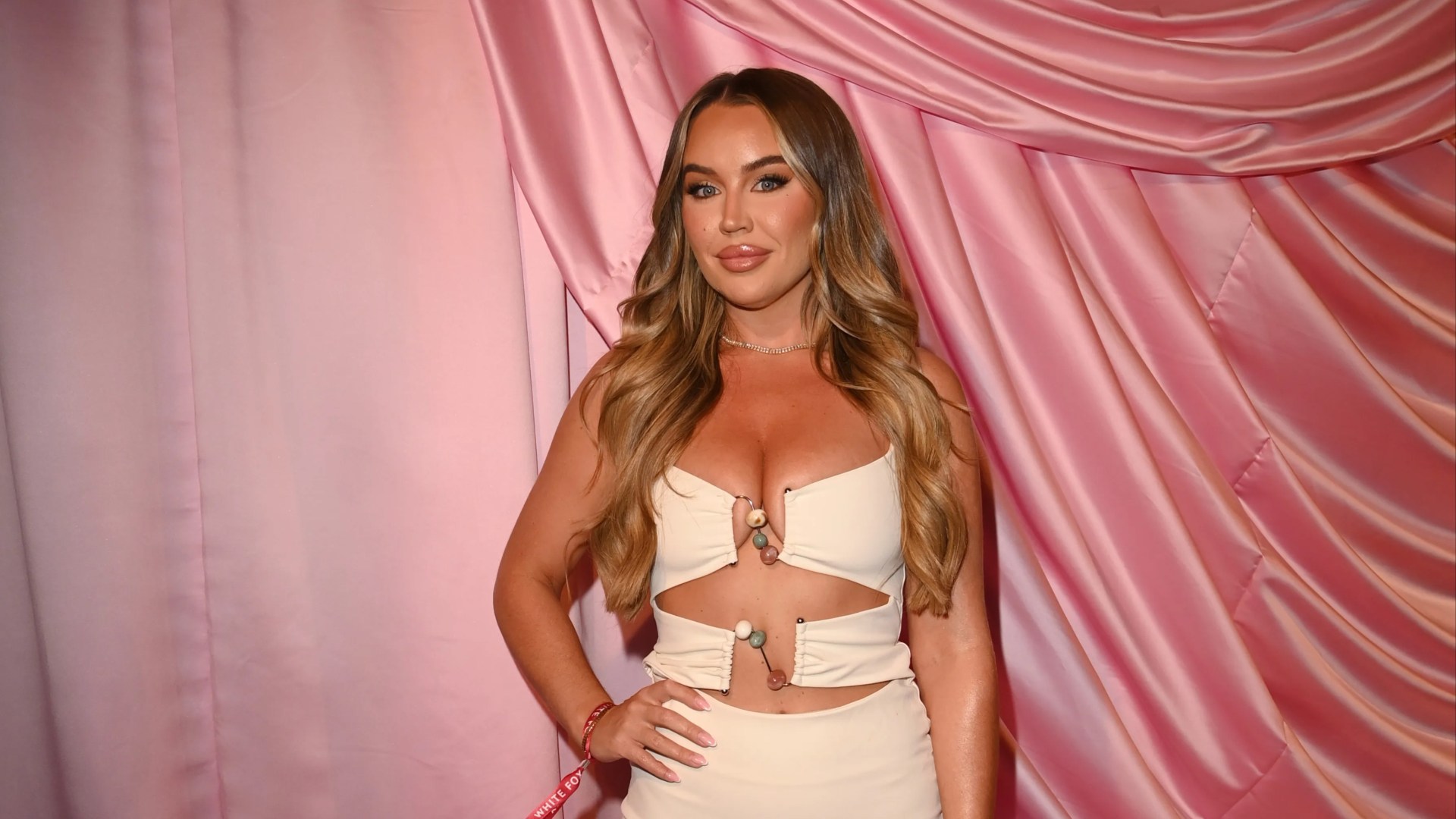Love Island’s Samantha Kenny swears by this ‘game-changer’ LED mask – it’s £150 off with exclusive code