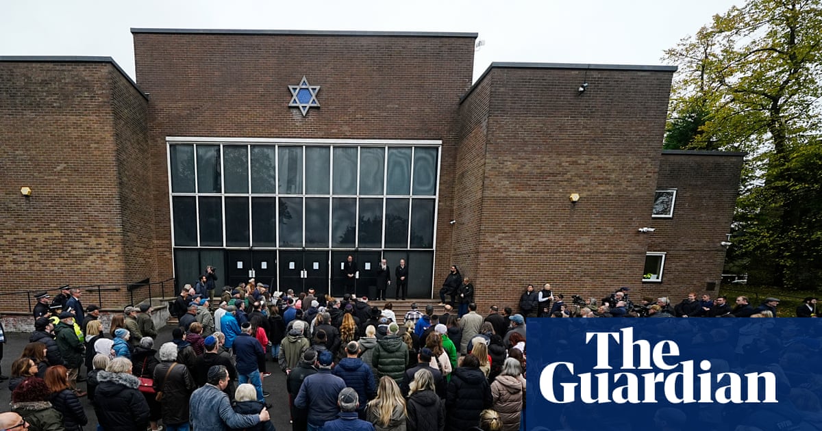 Manchester synagogue attack: ministers seek to block M15 files from inquest
