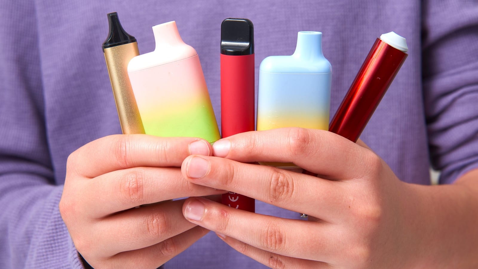 Martin says vapes 'revenge of Big Tobacco', supports ban