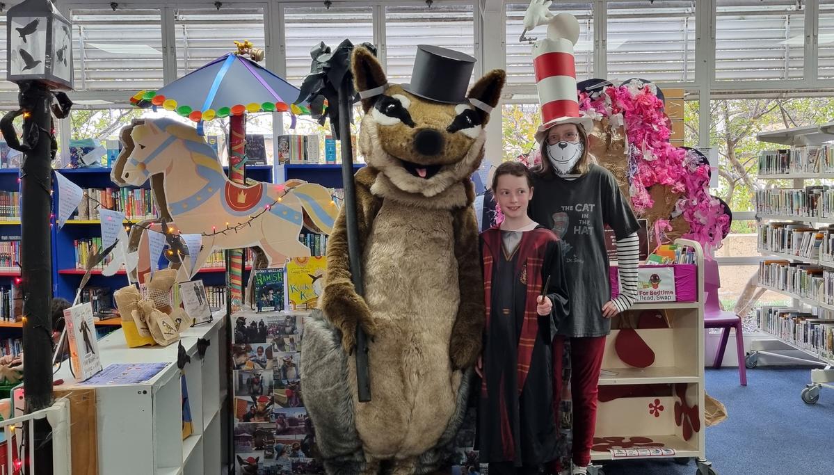 Mary Poppins flies in as Narrogin Library celebrates book and science weeks with a host of children’s fun