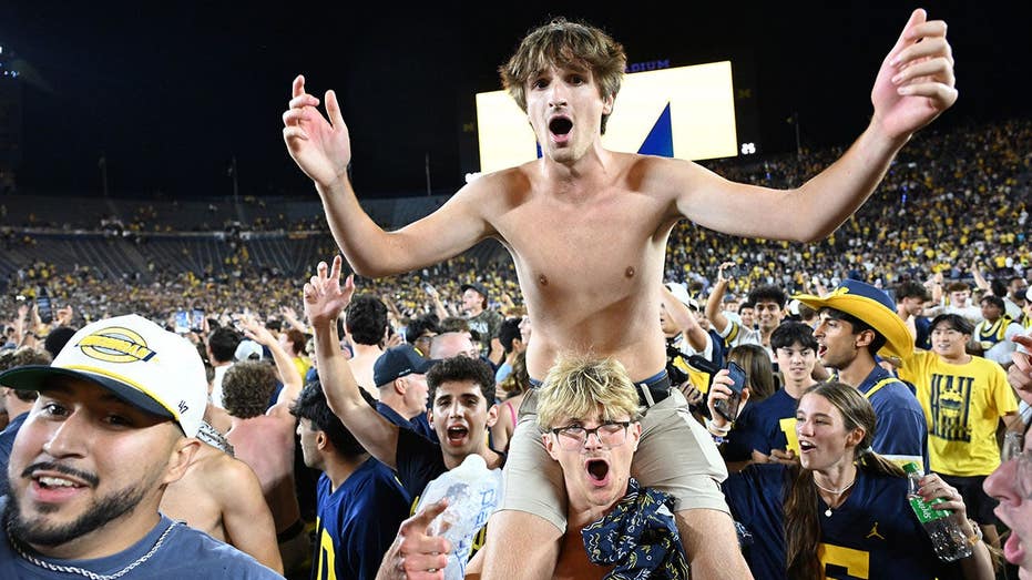 Michigan fans storming the field after beating a MAC school was amazing, Ole Miss fan goes viral & LSU fights