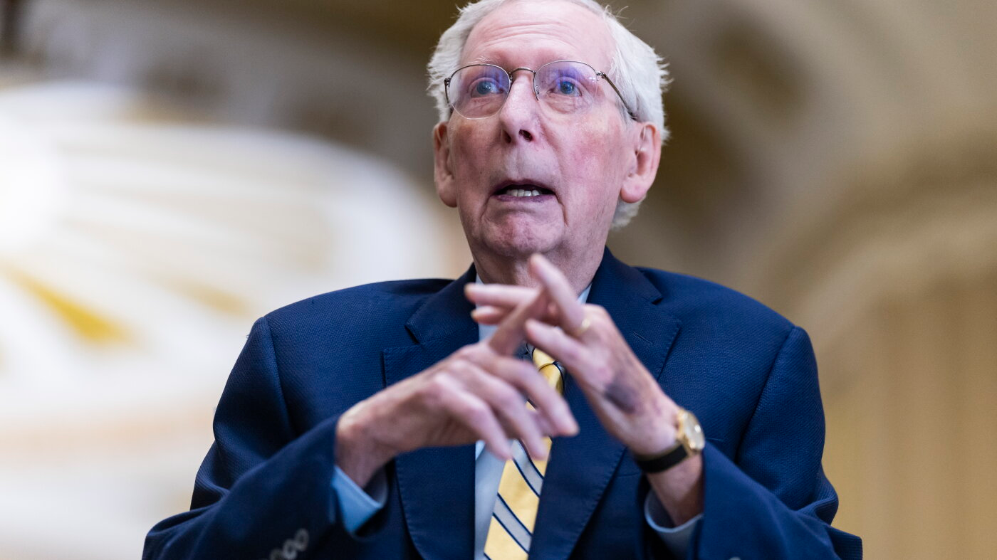 Mitch McConnell returns to Senate after fall that led to an extended medical absence