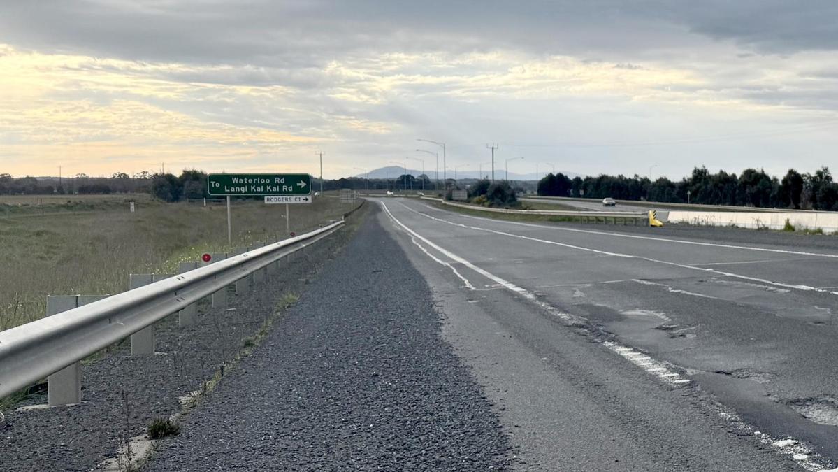 Motorcyclist, 79, dies after hitting pothole on Western Hwy in Trawalla